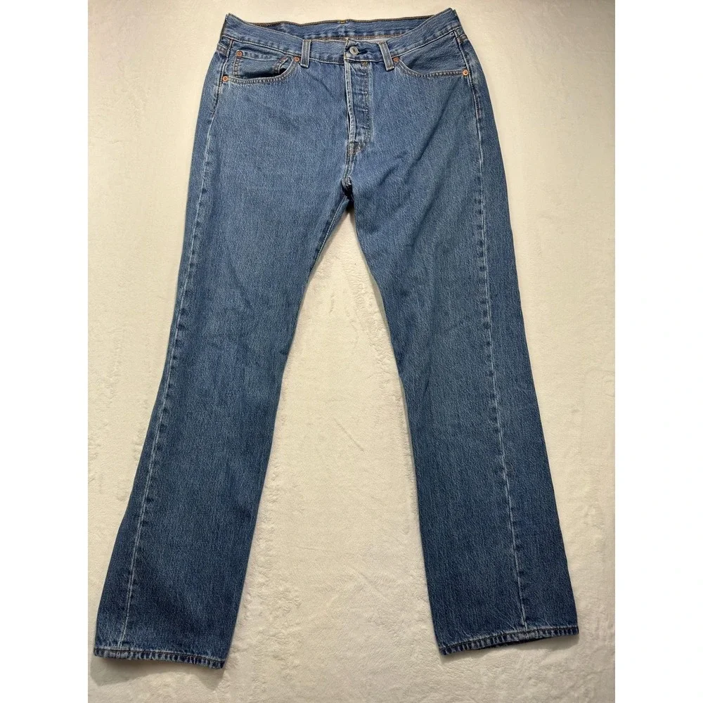 Levis 501 Jeans Mens 34x32 Blue Button Fly Straight Leg Denim Medium Wash
